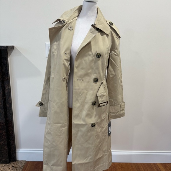 NWT. London Fog Women's Double-Breasted 3/4 Length Belted Trench Coat, - Picture 9 of 13